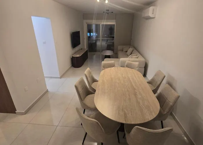 Maestro Family - * Larnaca