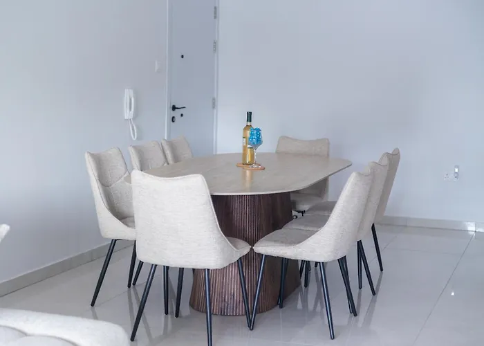 Maestro Family - Larnaca