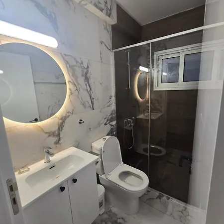 Maestro Family - * ラルナカ