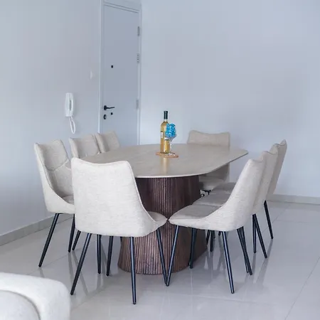 Maestro Family - לרנקה